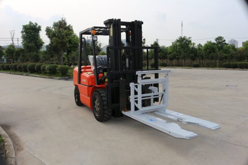 Push-pull clamp with reversal