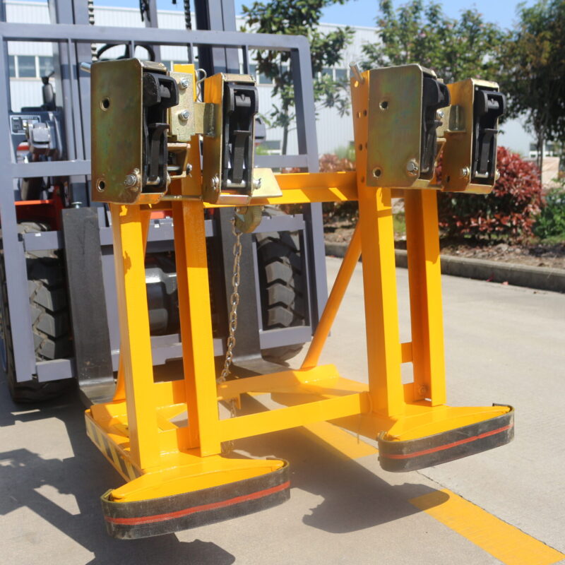 Floating elbow clamp