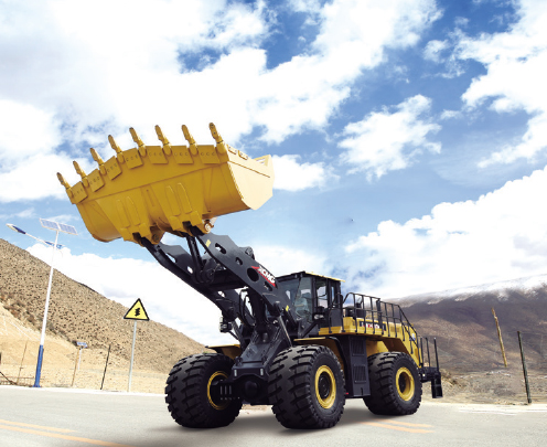 XC8-C2570 2023-03 BACKHOE LOADER